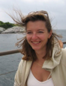  : conférencière